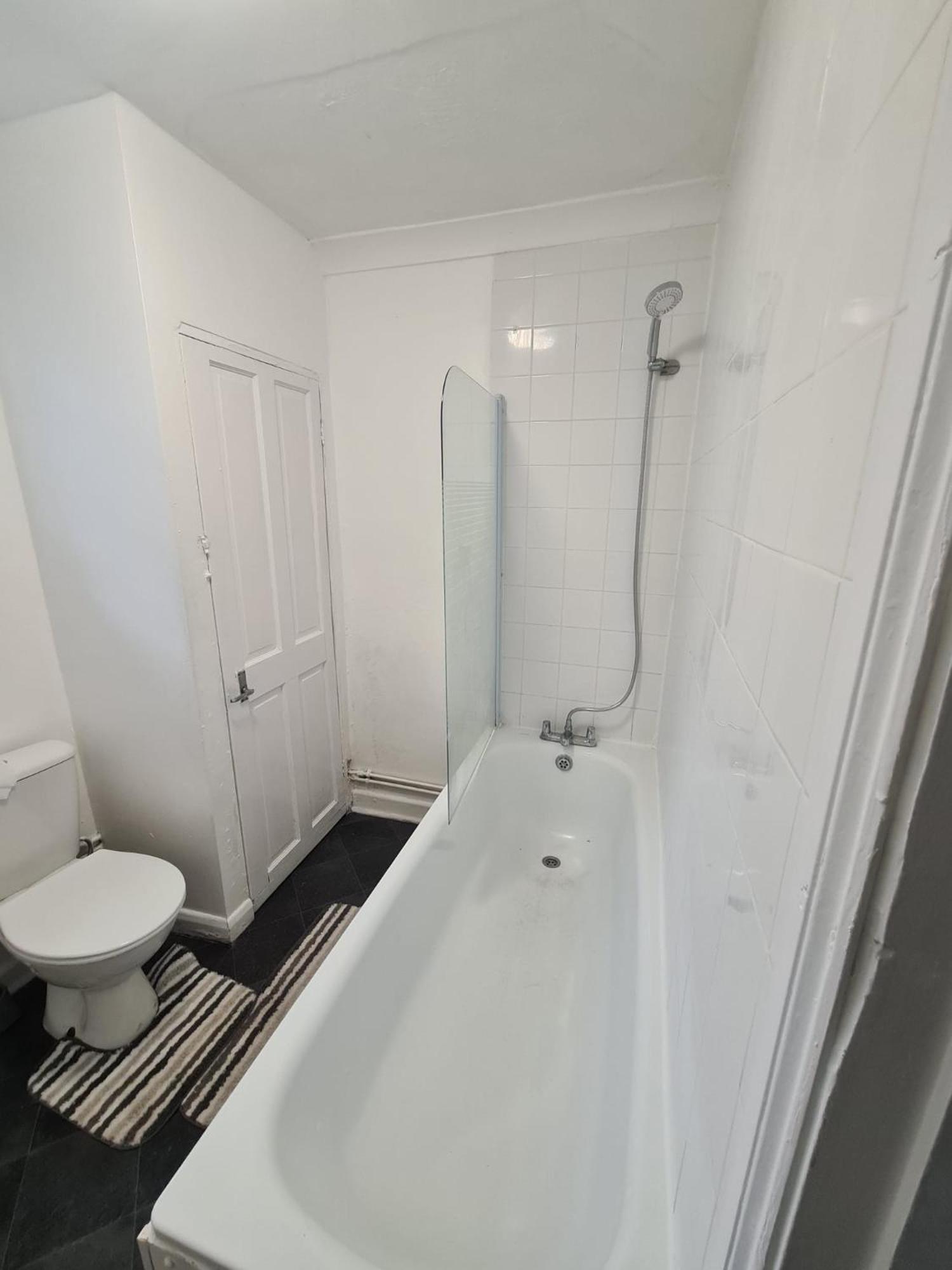 Contractors In Gillingham - Ideal For Long And Short