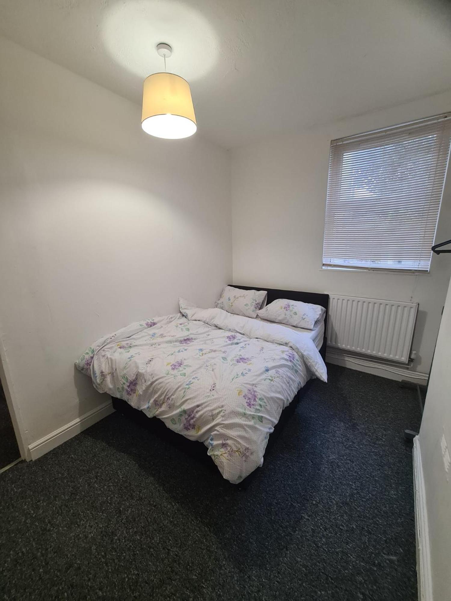 Homestay Contractors In Gillingham - Ideal For Long And Short *