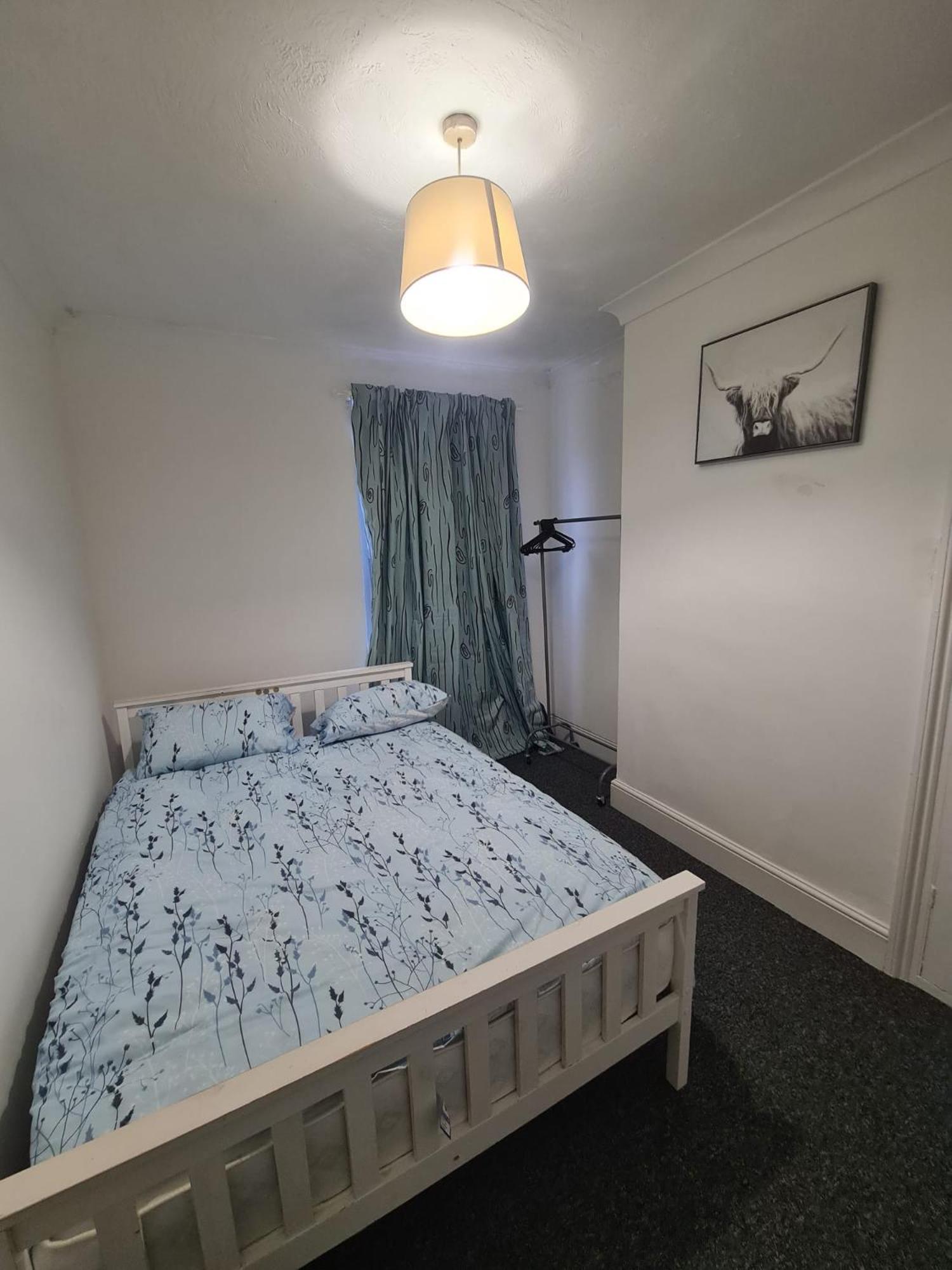 Contractors In Gillingham - Ideal For Long And Short *