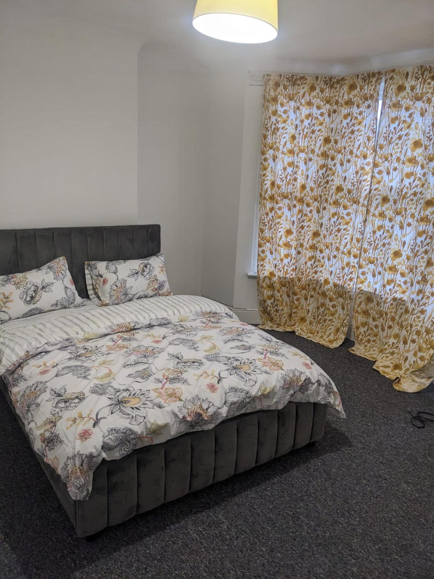 Contractors In Gillingham - Ideal For Long And Short *